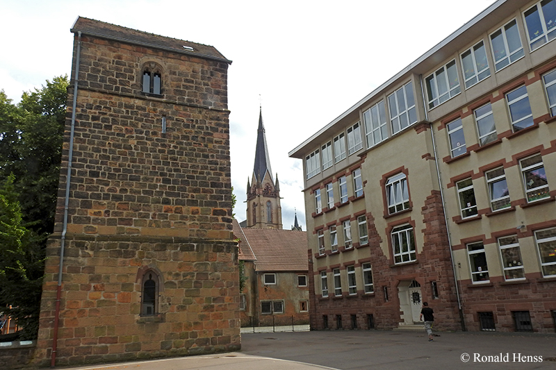 Dudweiler - Alter Turm, Turmschule, Christuskirche, St. Marien